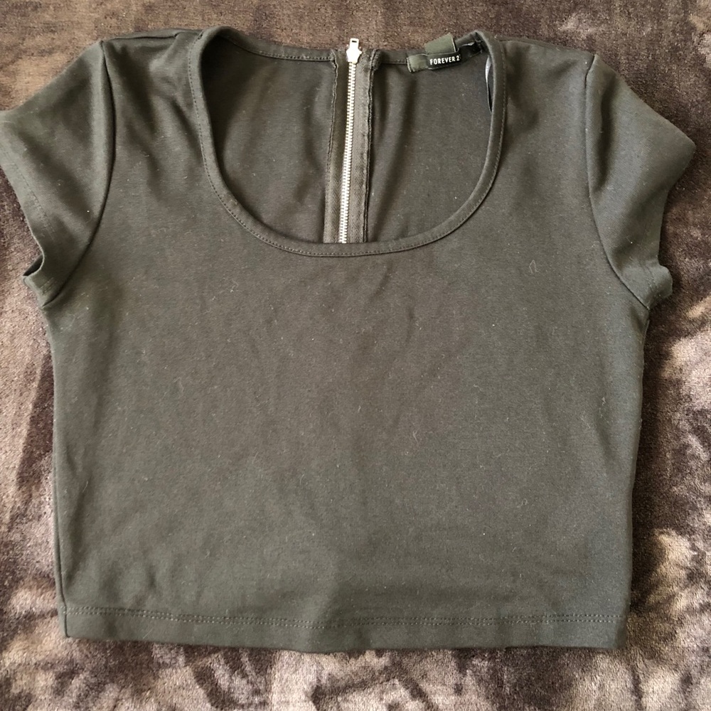 ▪️Back crop top, with zipper▪️